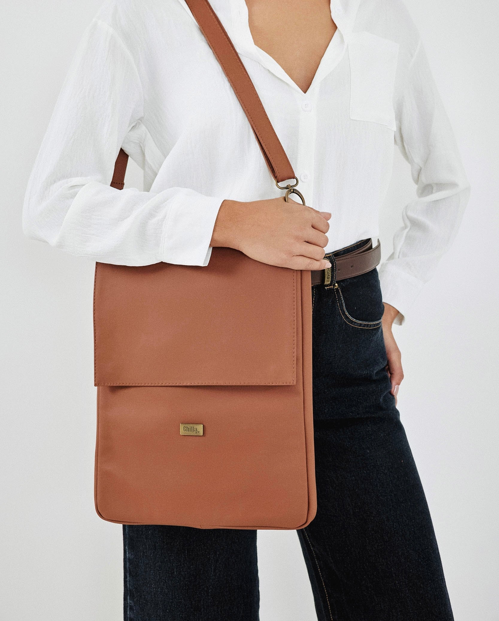 Camel Laptop Case with a Removable Strap