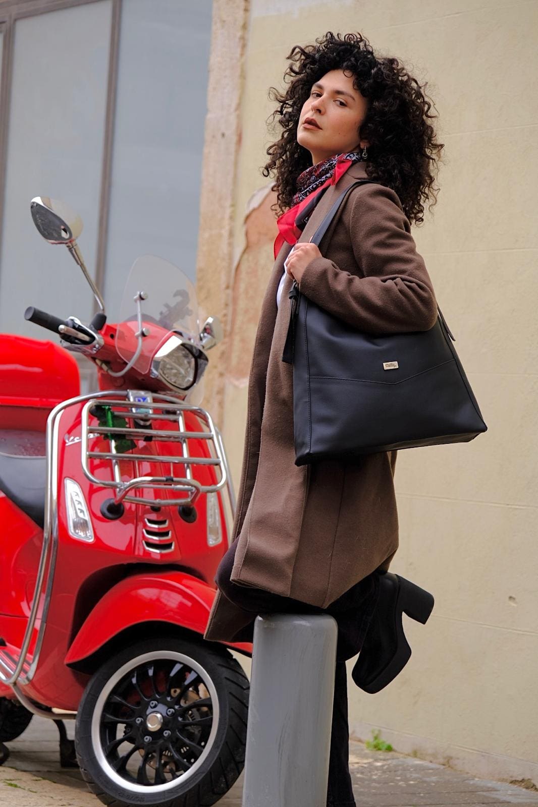 Black Renée Side Bag