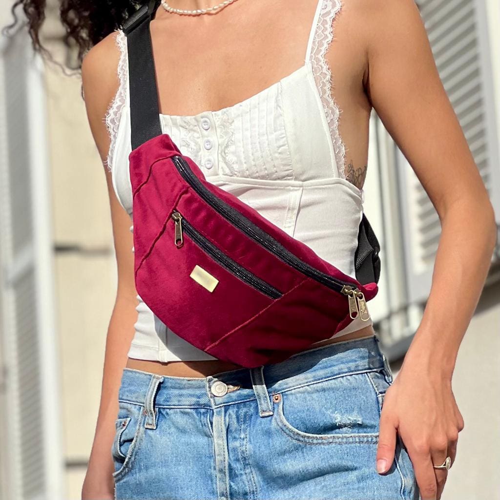 Large burgundy velvet Rooney pouch