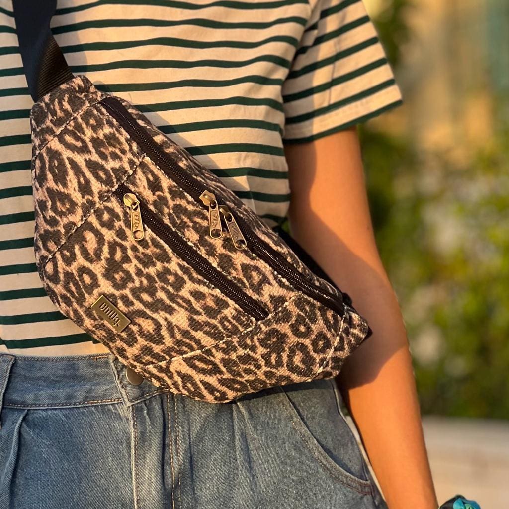 Large rony pouch spotted canvas