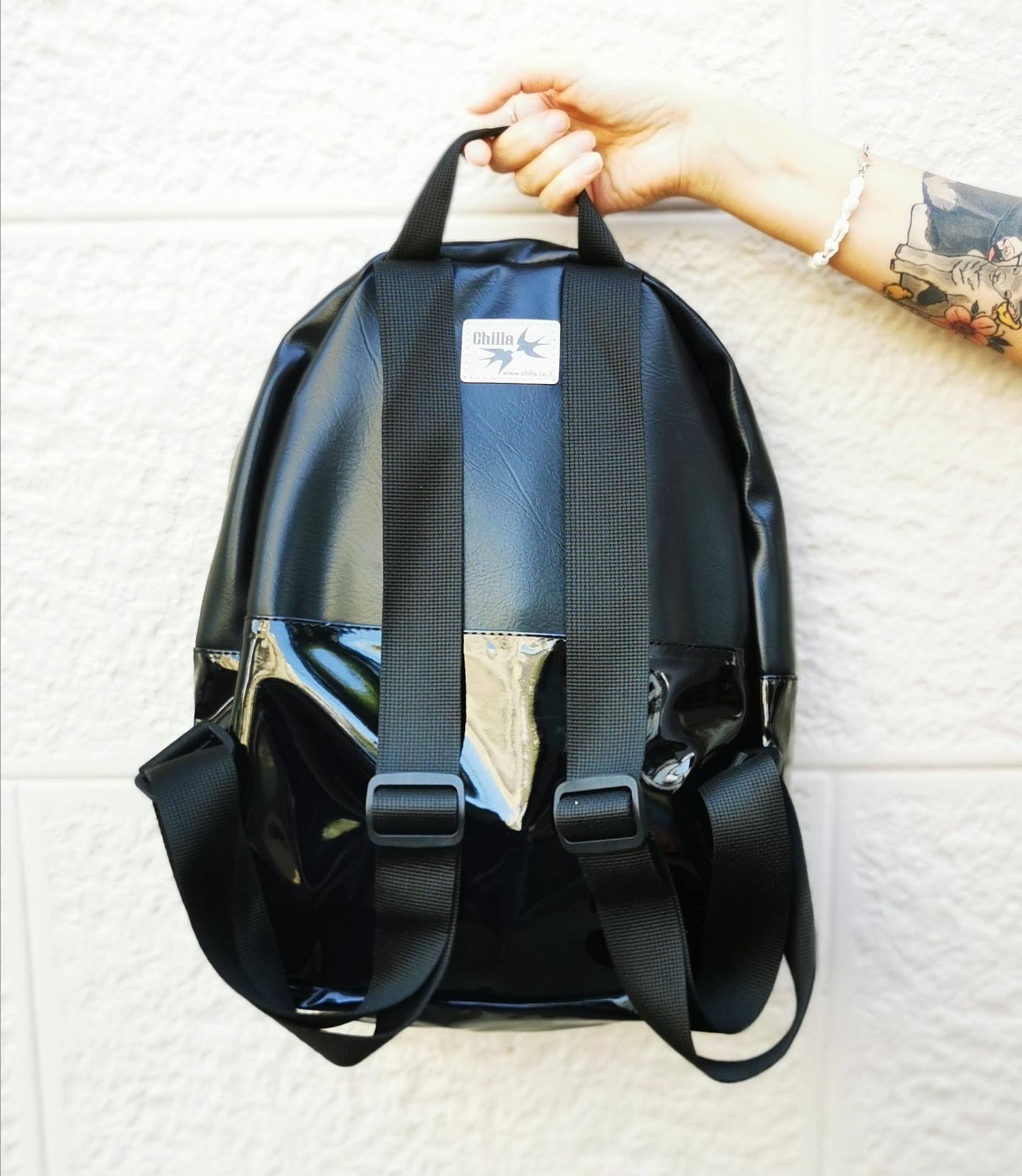 Black "Tal" bag with black lacquer