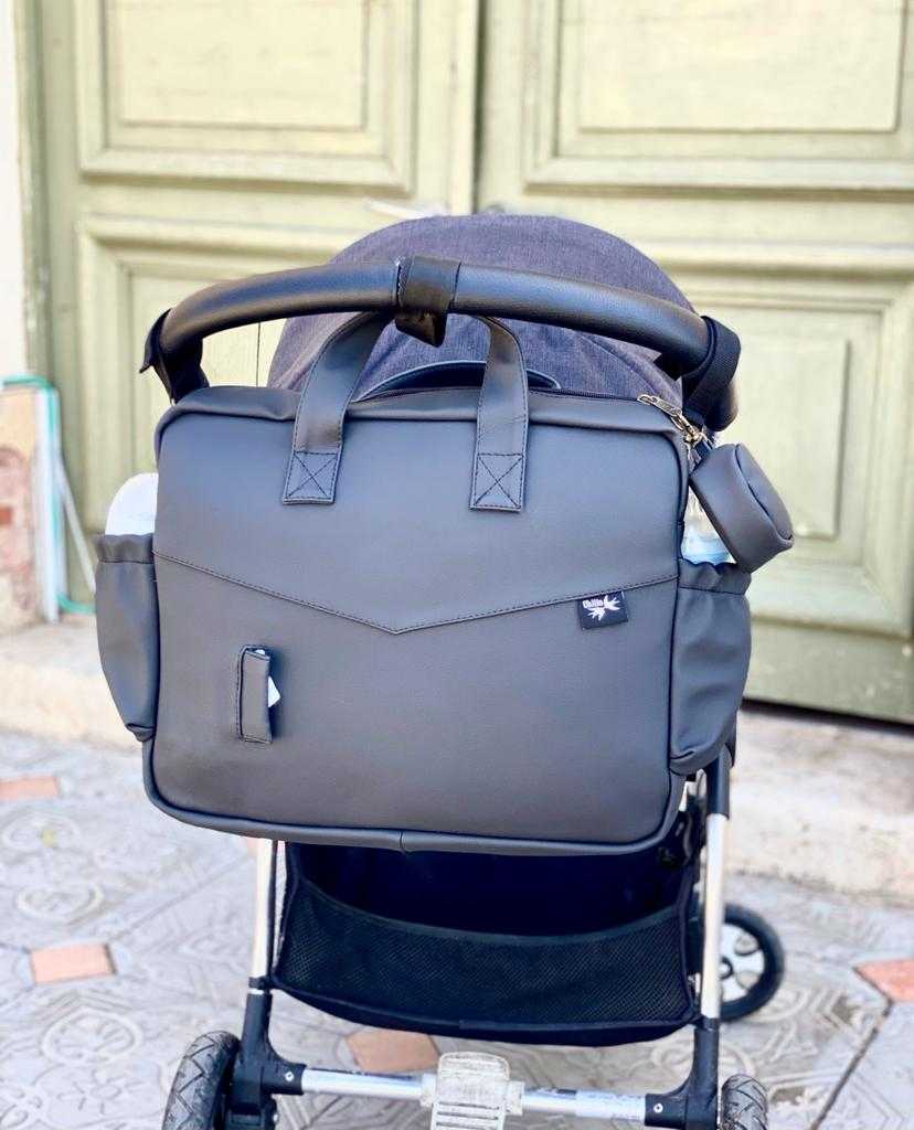 תיק החתלה דמוי עור שחור CHILLA