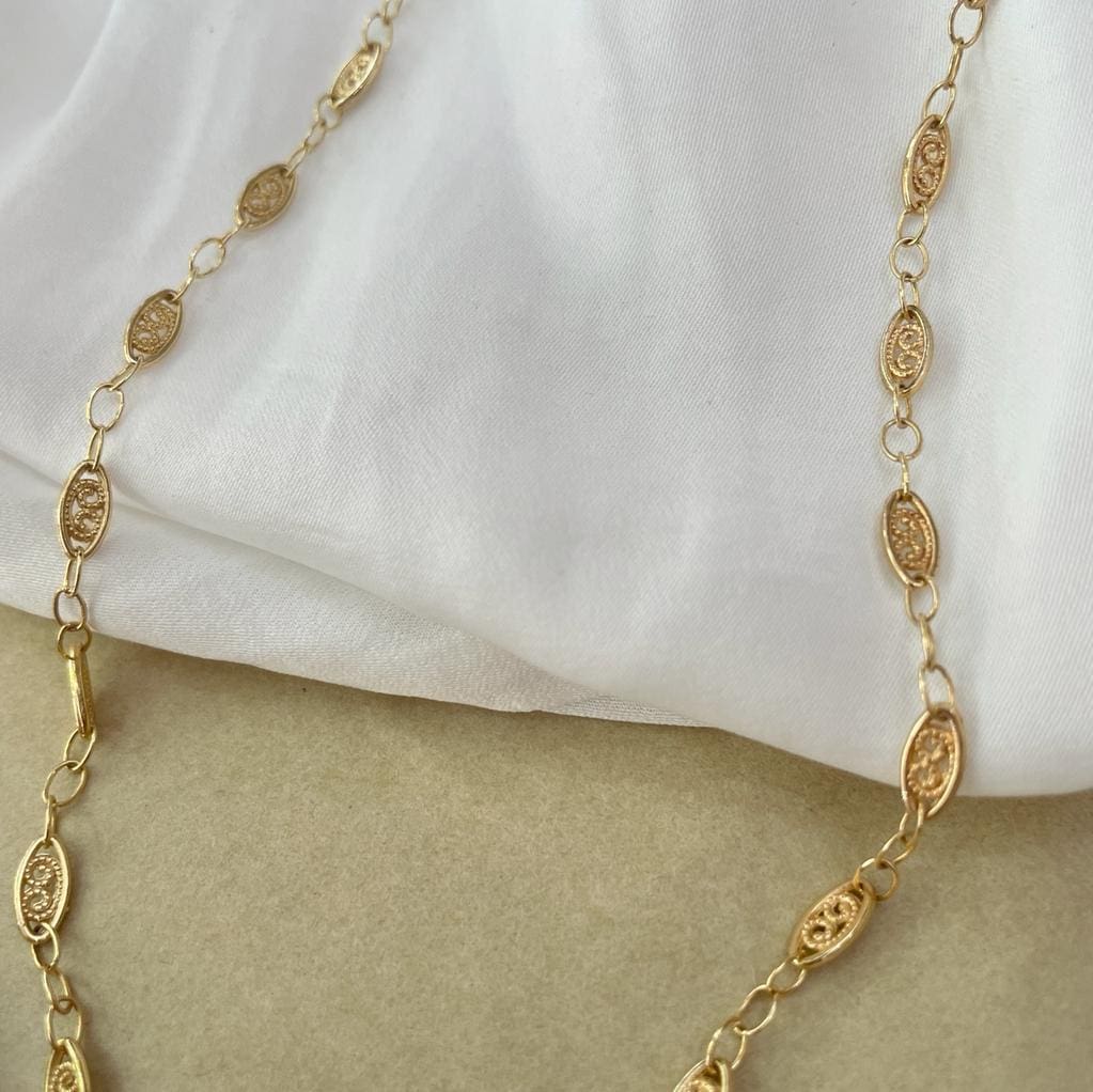 שרשרת מוזהבת פלורה