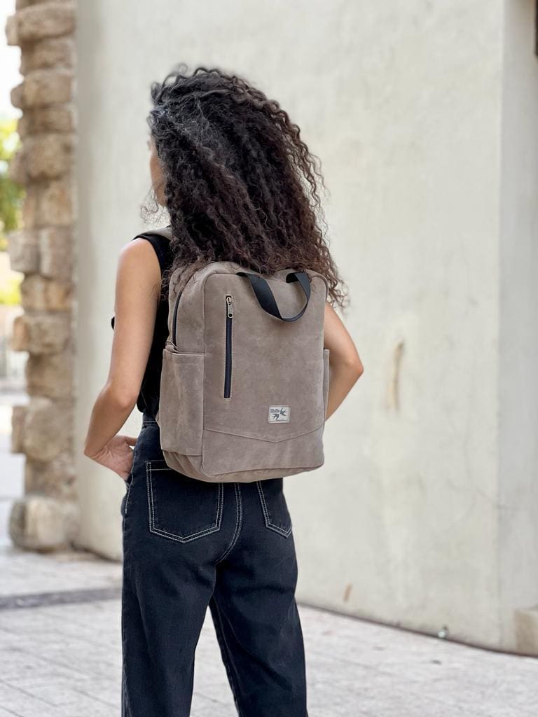 Suede-like nacho bag