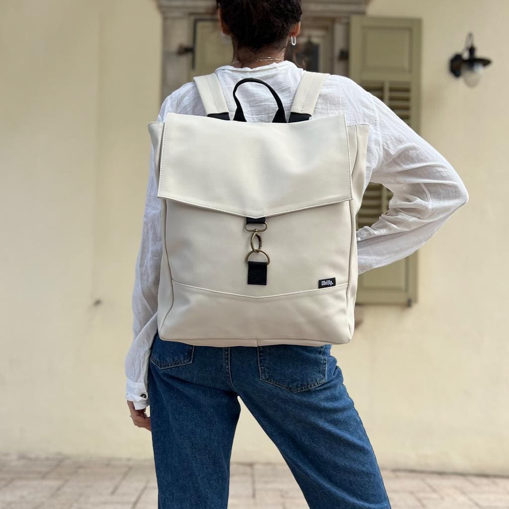 תיק גב שמנת דמוי עור