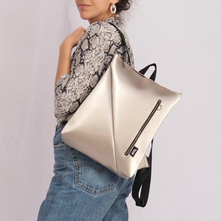 תיק 'רעות' שמפנייה מבריק