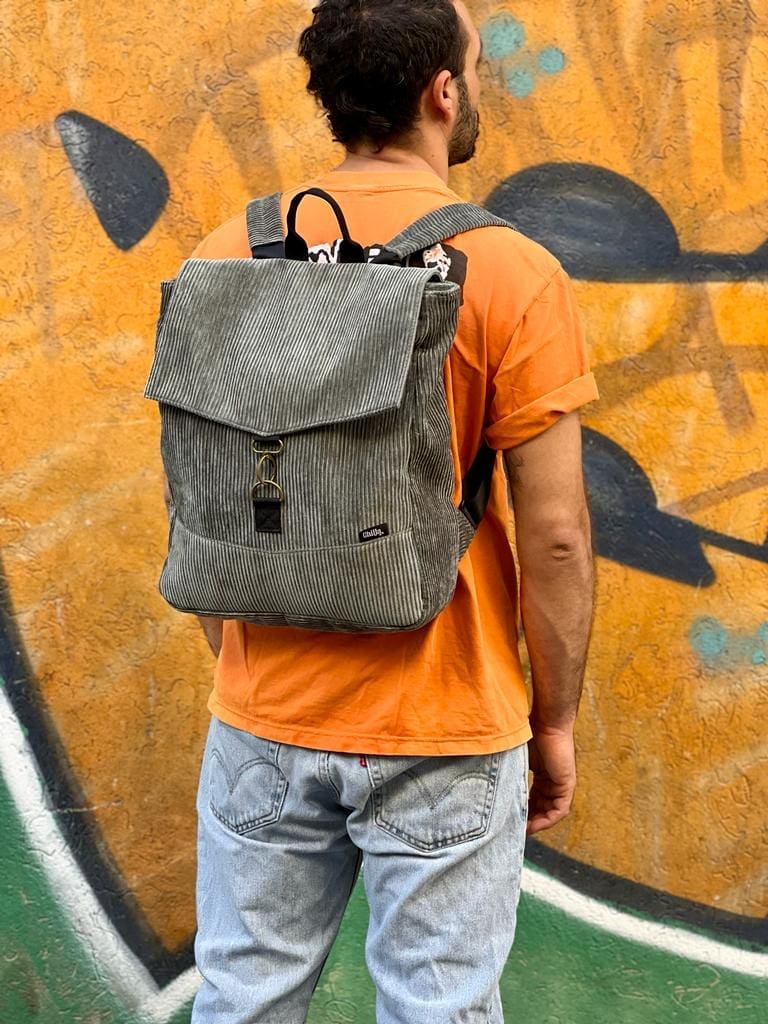 תיק גב קורדרוי