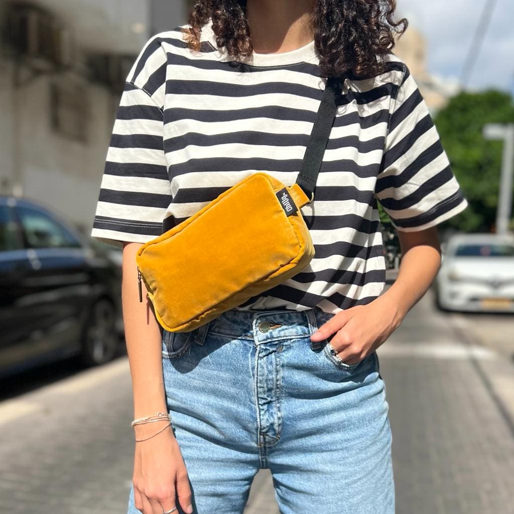 פאוץ' לורנס צהוב קטיפה