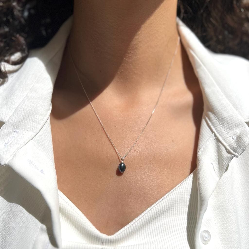 Blue pearl 'YAHEL' necklace