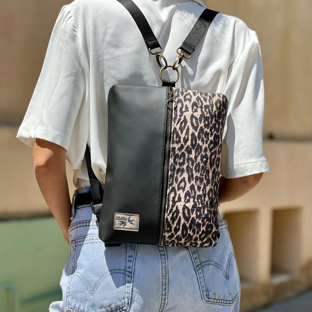 תיק גב מנומר