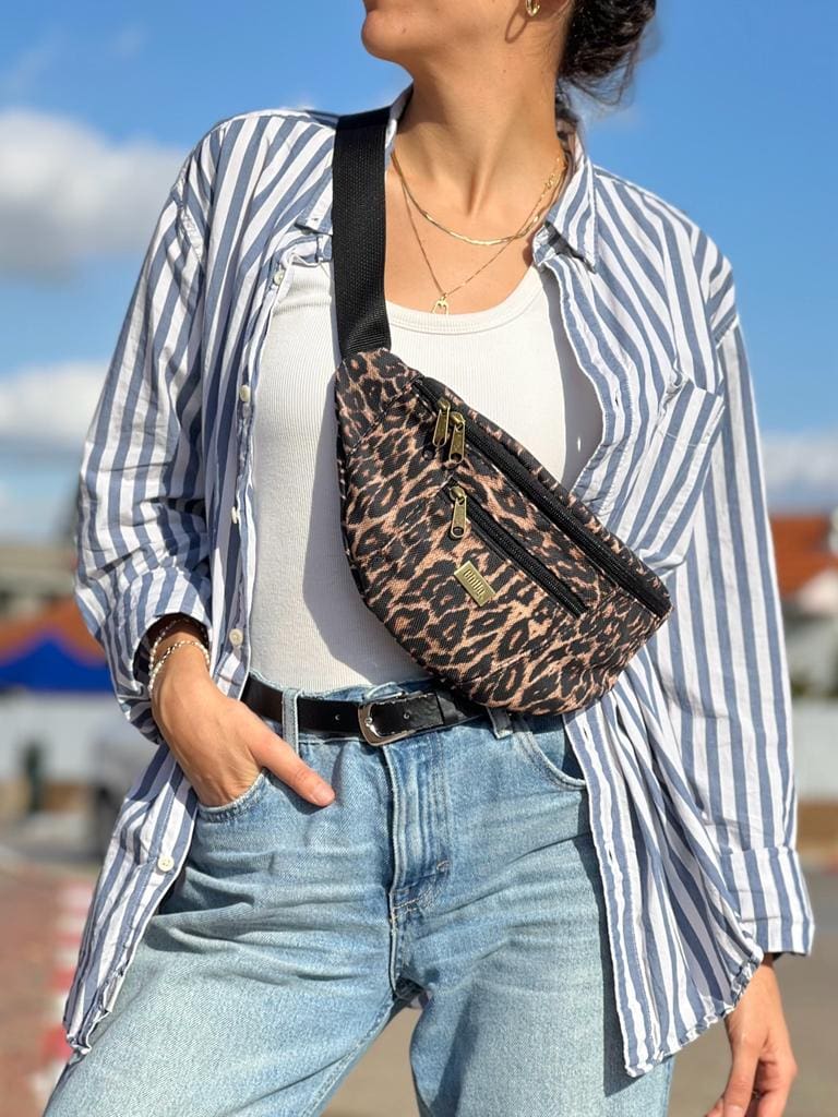 Hysterical New Big Speckled Rooney Pouch