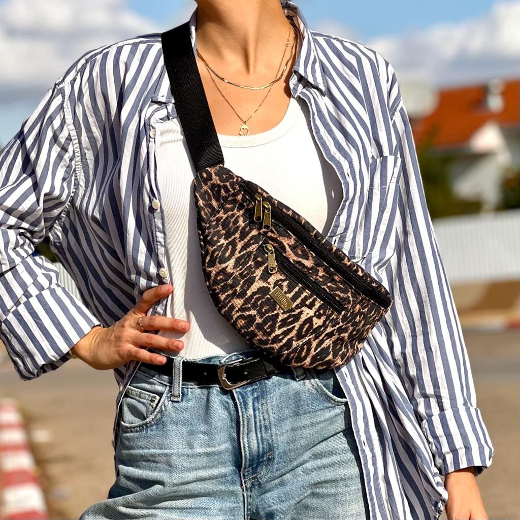 Hysterical New Big Speckled Rooney Pouch