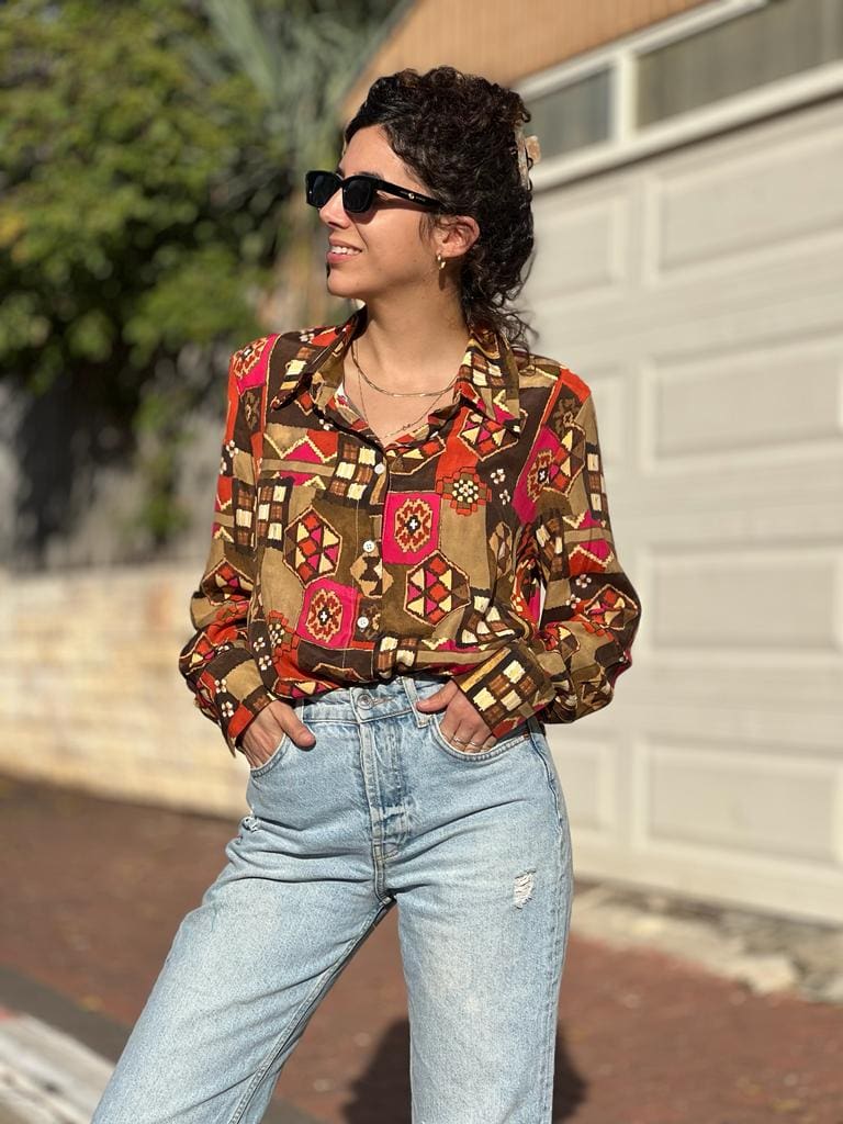 Retro viscose button-down shirt