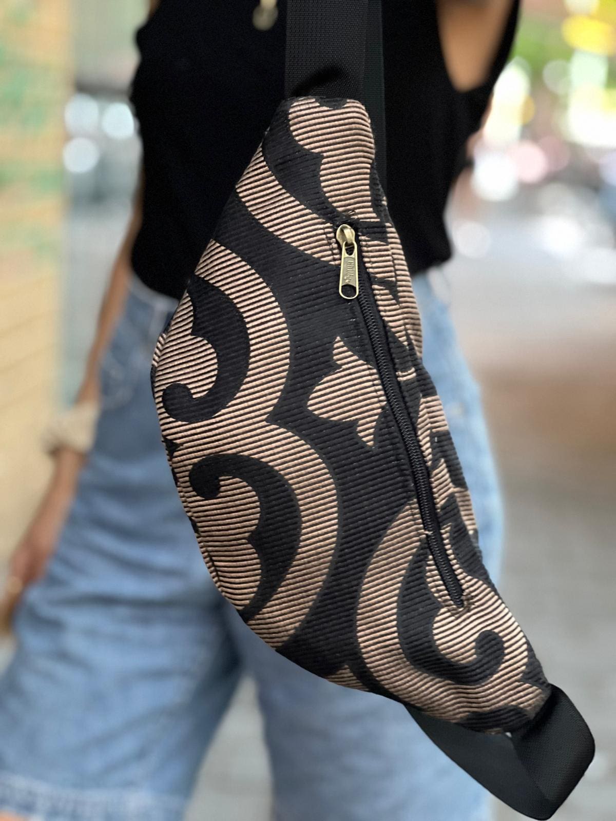 Decorations Large Roni Fanny Pack