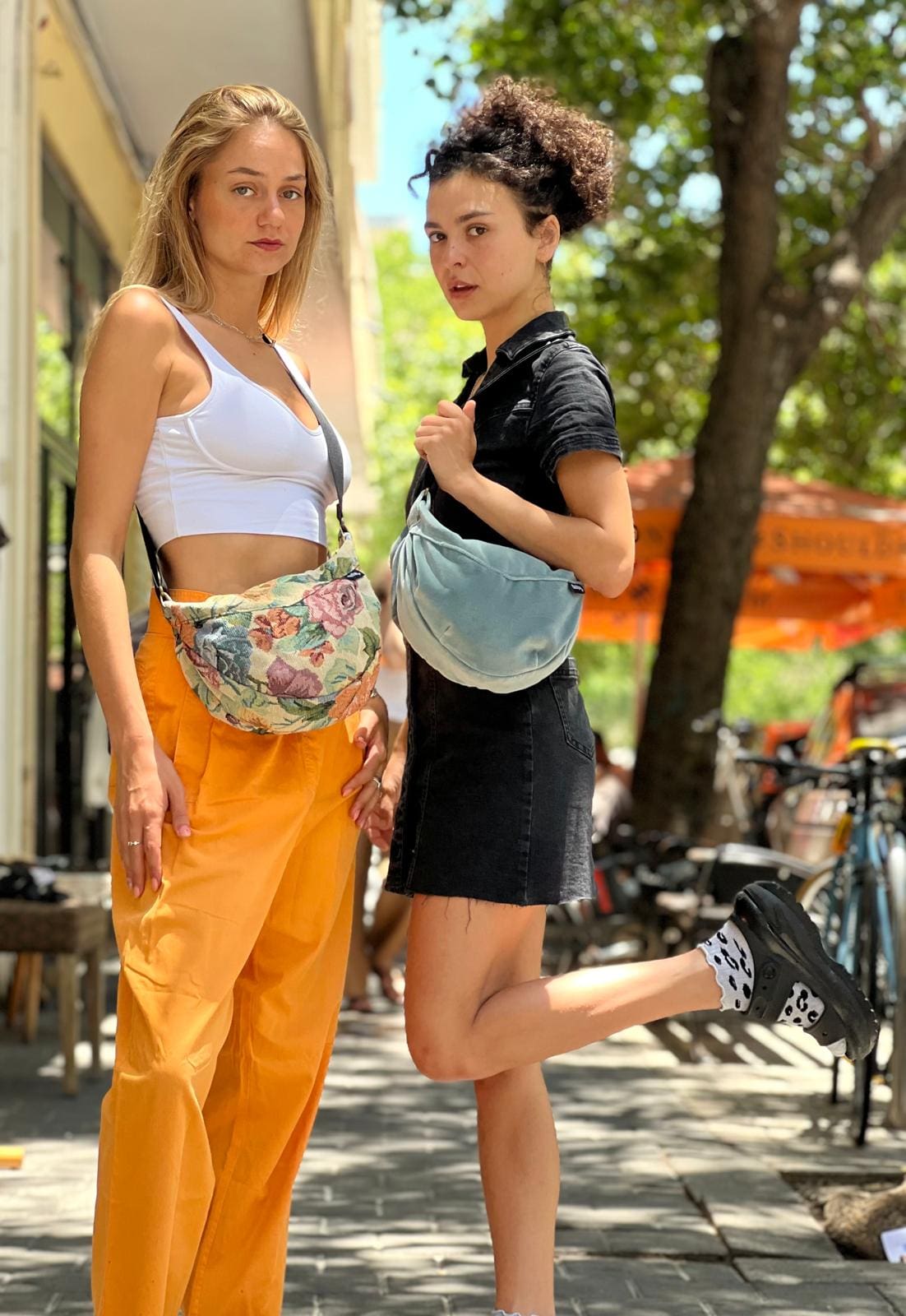 New Vintage Cream Vital Side Bag