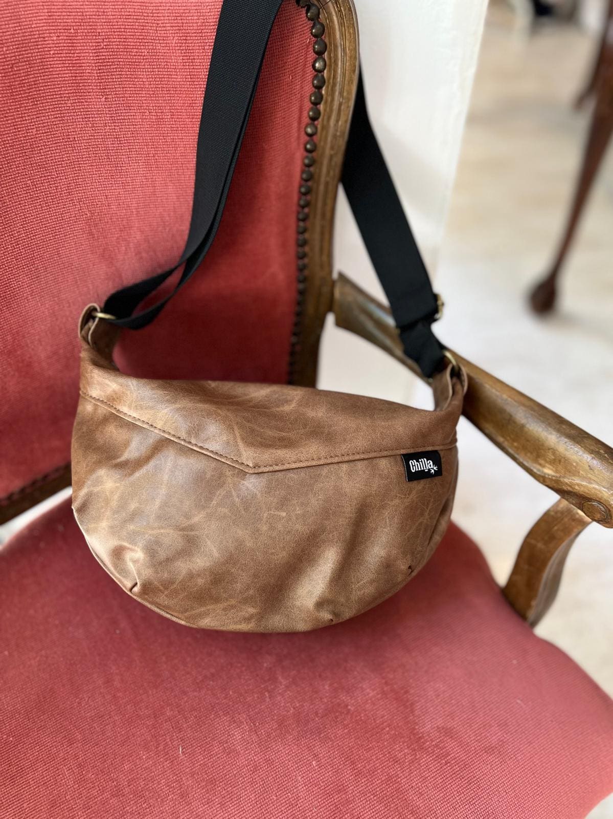 תיק צד ויטל חום רטרו