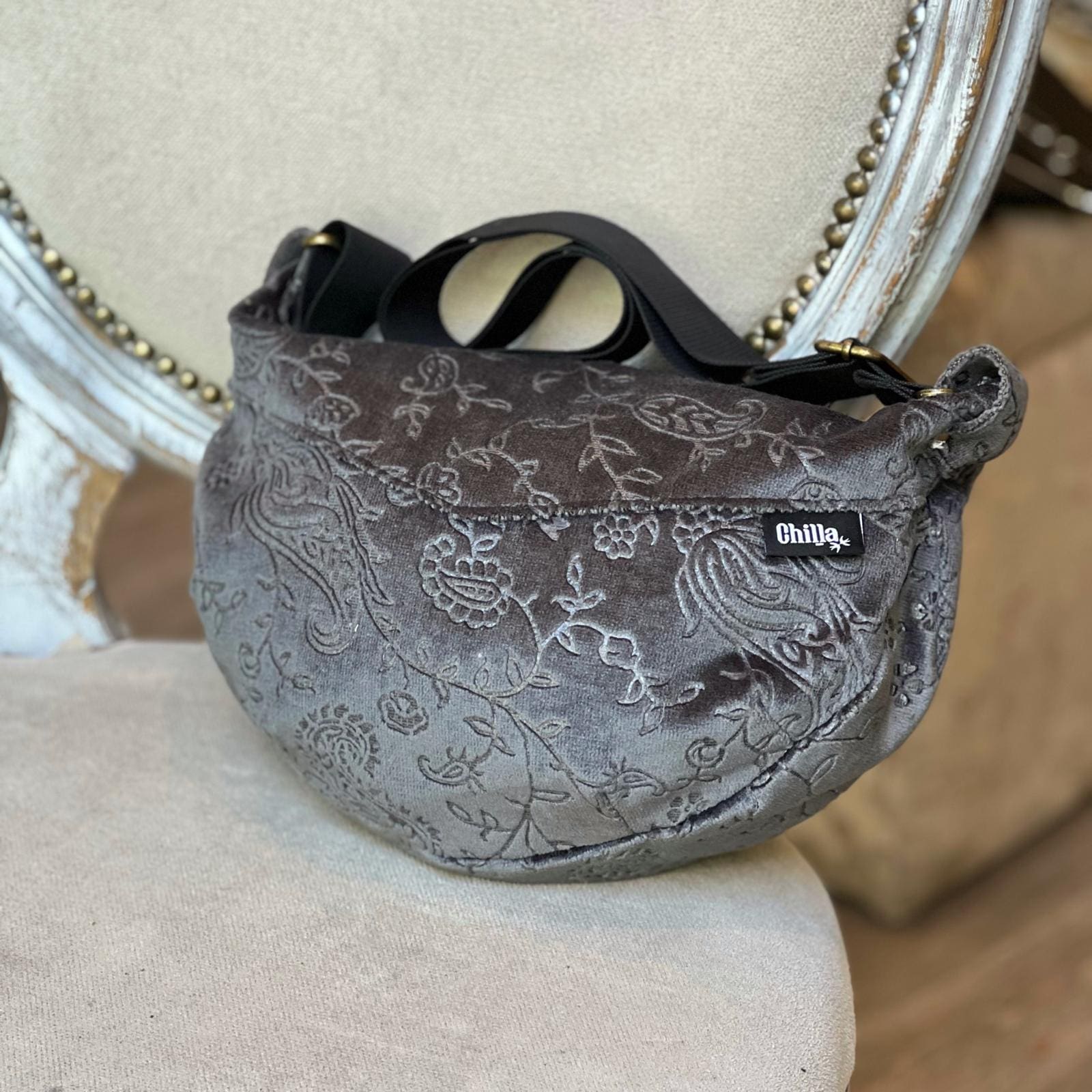 Side bag with velvet embellishments