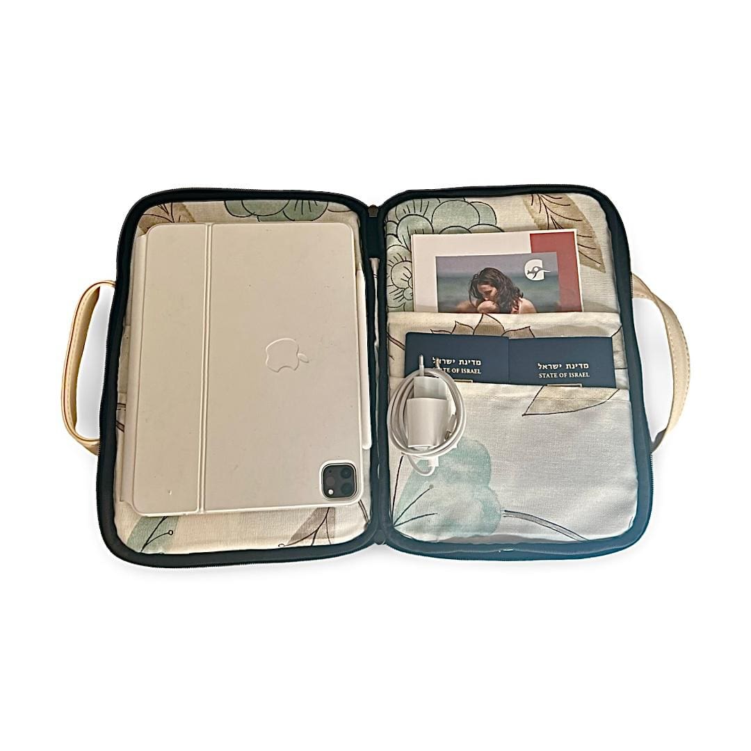 Class black iPad case