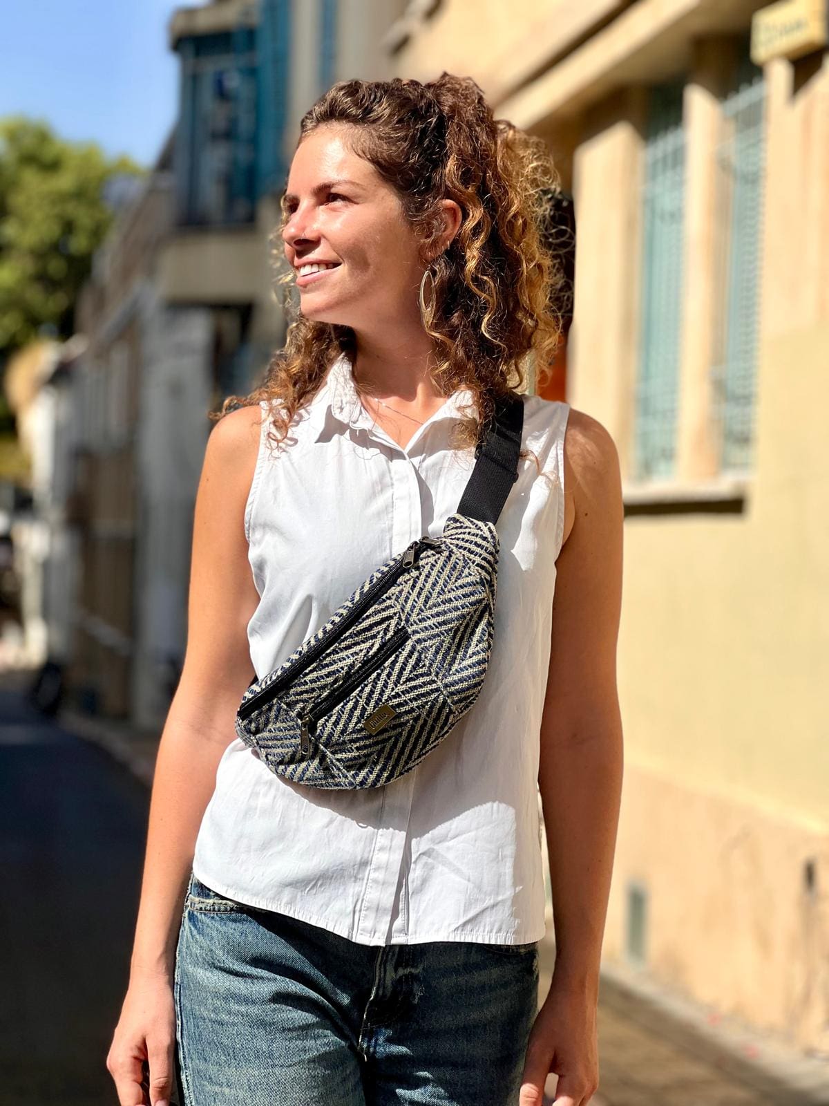 Big Ronny pouch in Belen