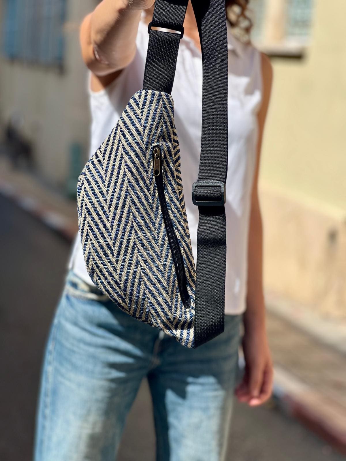 Big Ronny pouch in Belen