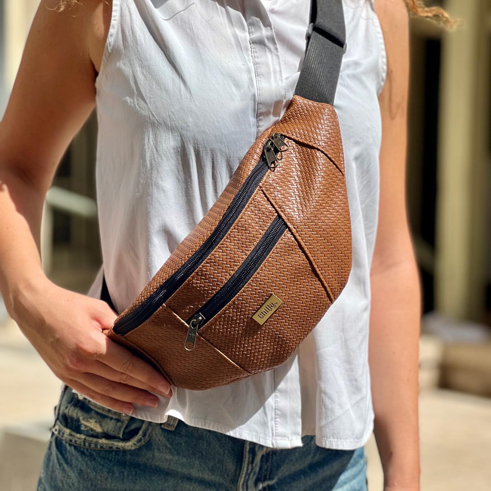 פאוץ' קאמל רטרו