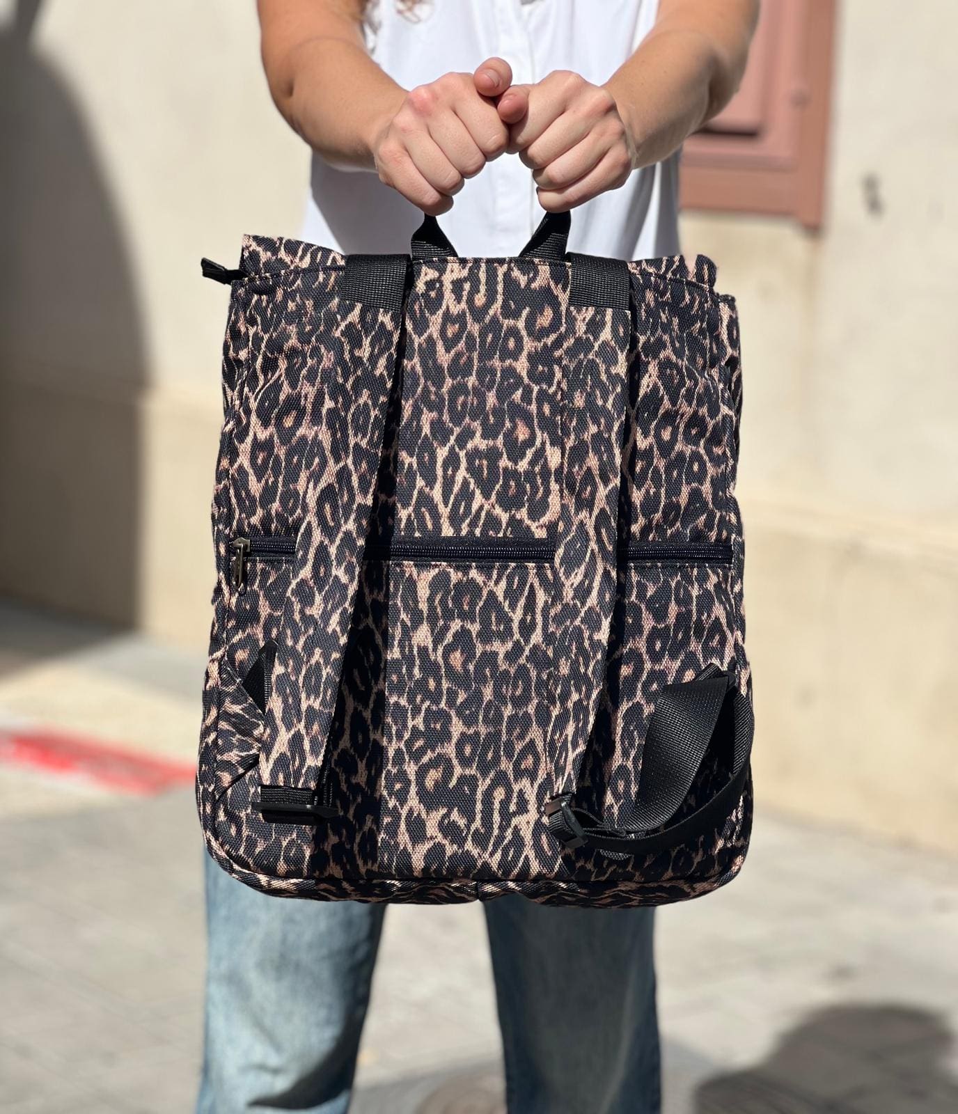 תיק גב מנומר