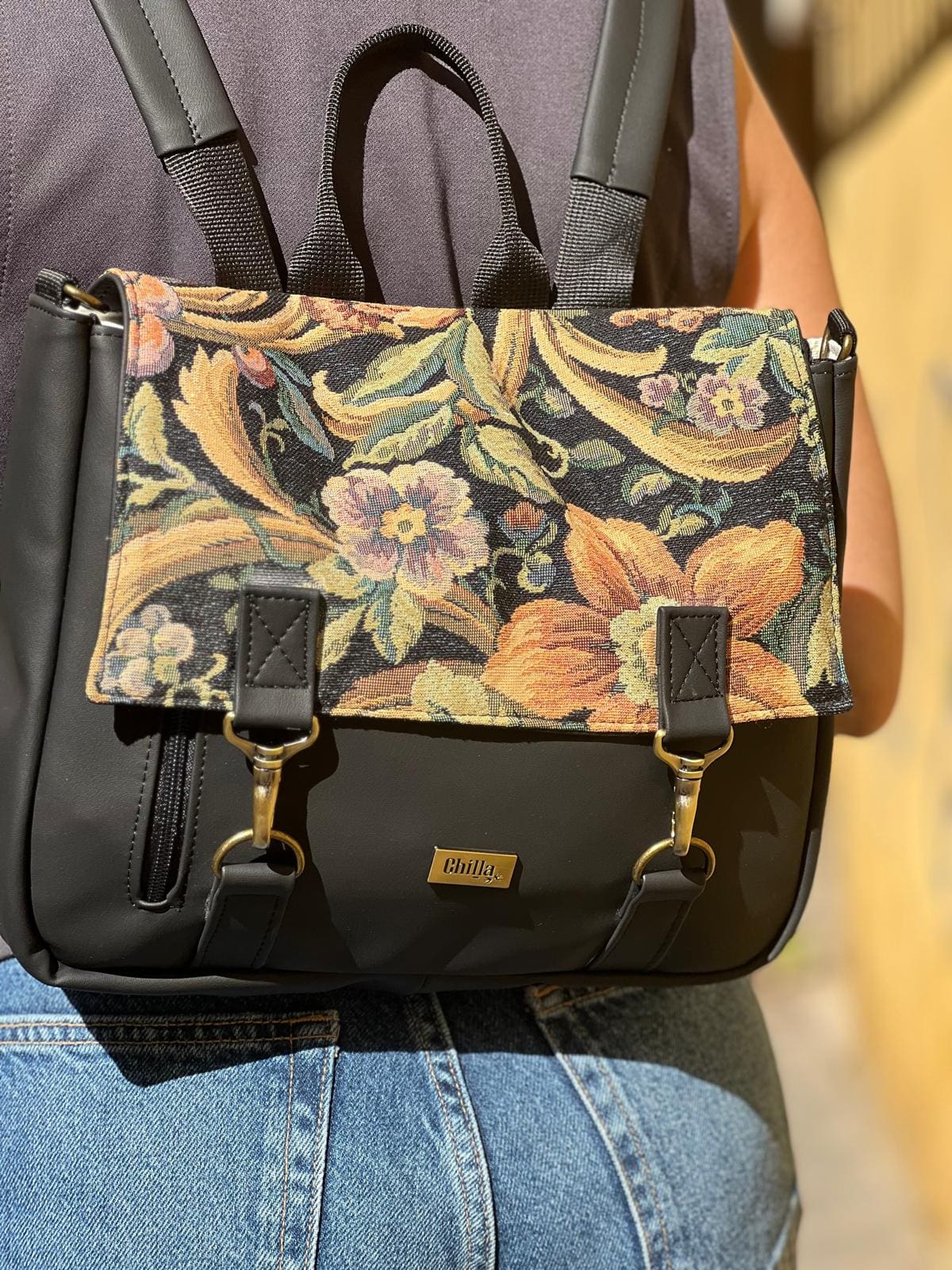 Vintage Floral Jaffa Backpack/Side Bag