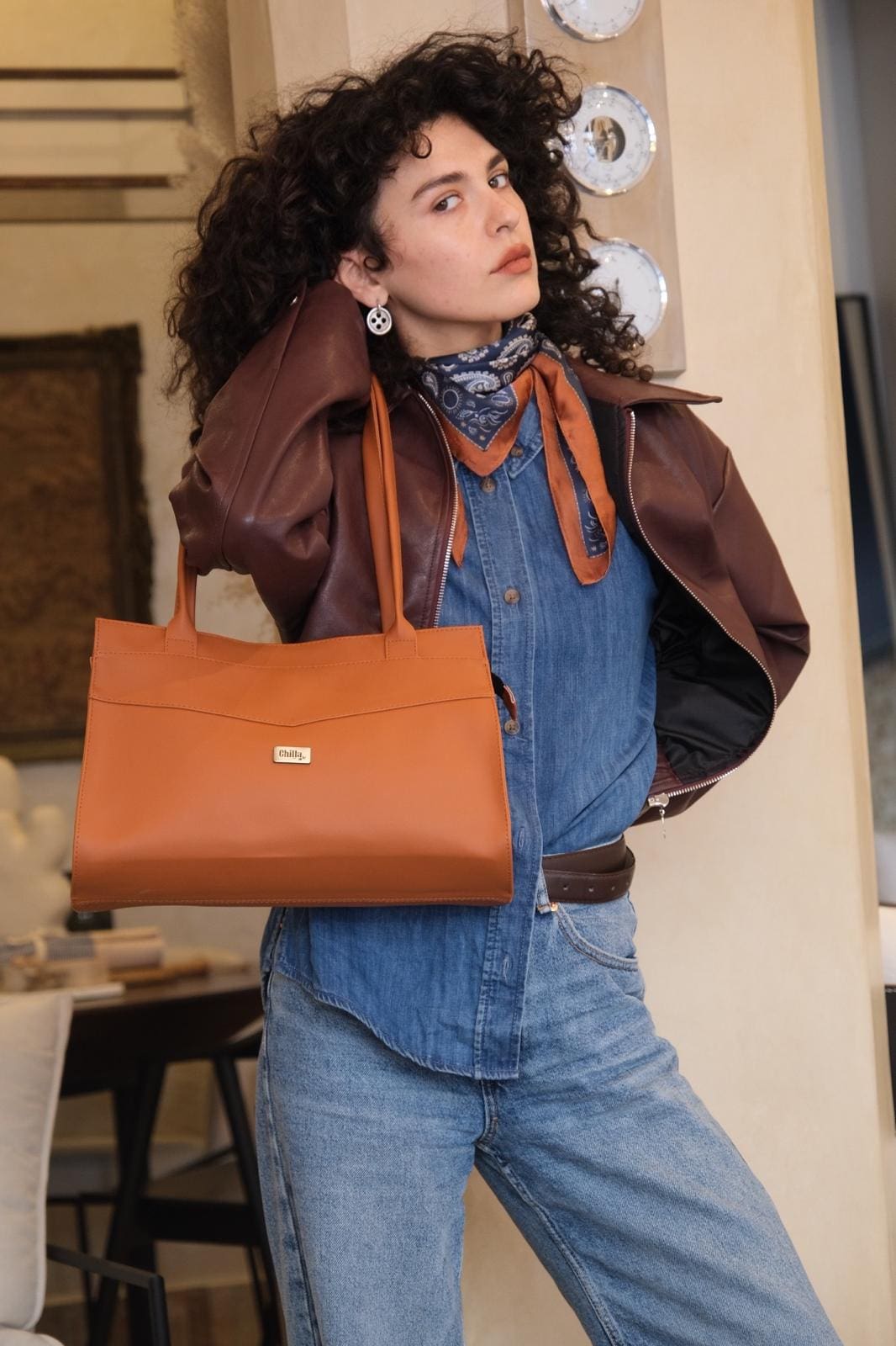 Orange Lou'iz Shoulder Bag