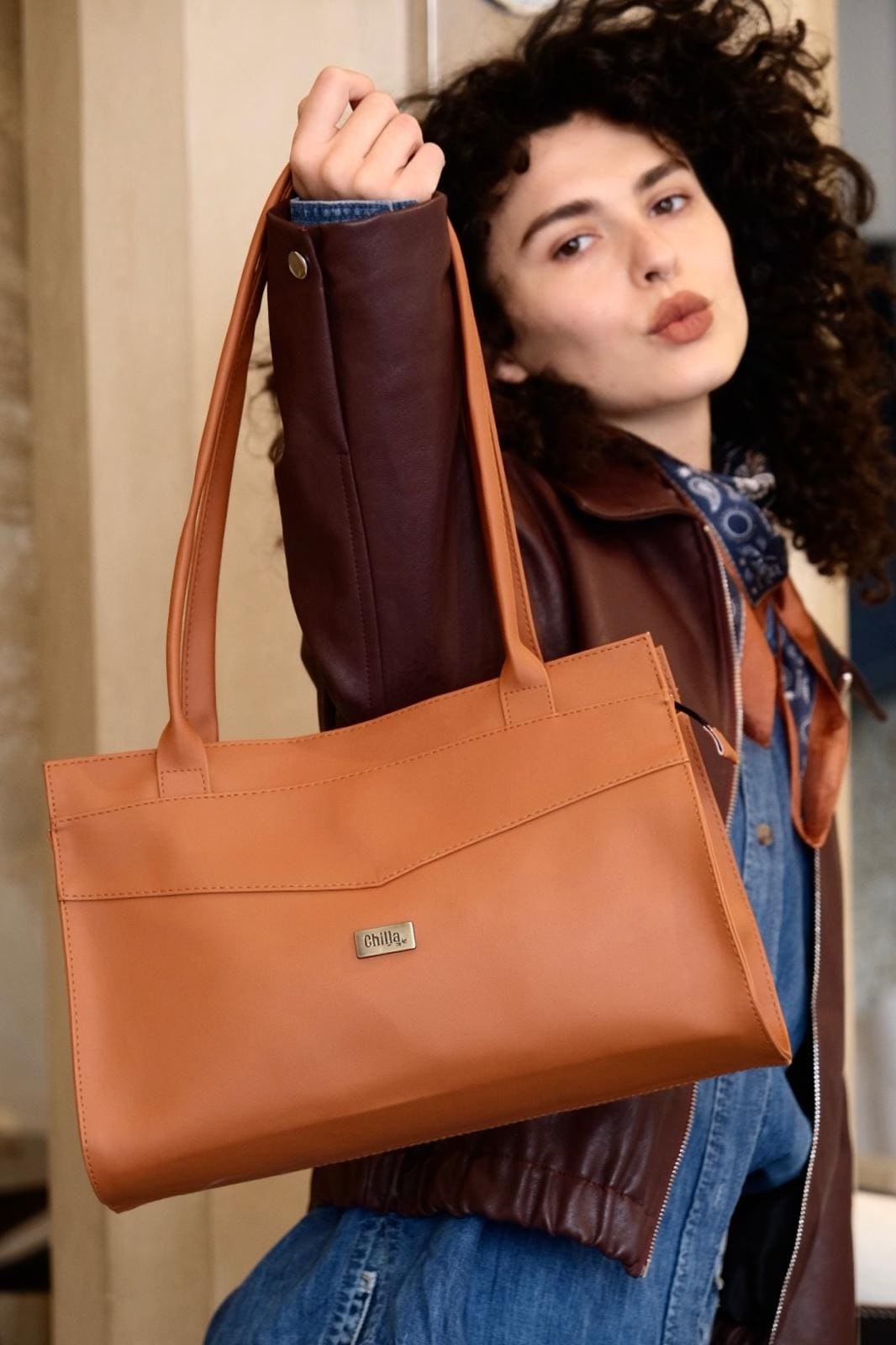 Orange Lou'iz Shoulder Bag