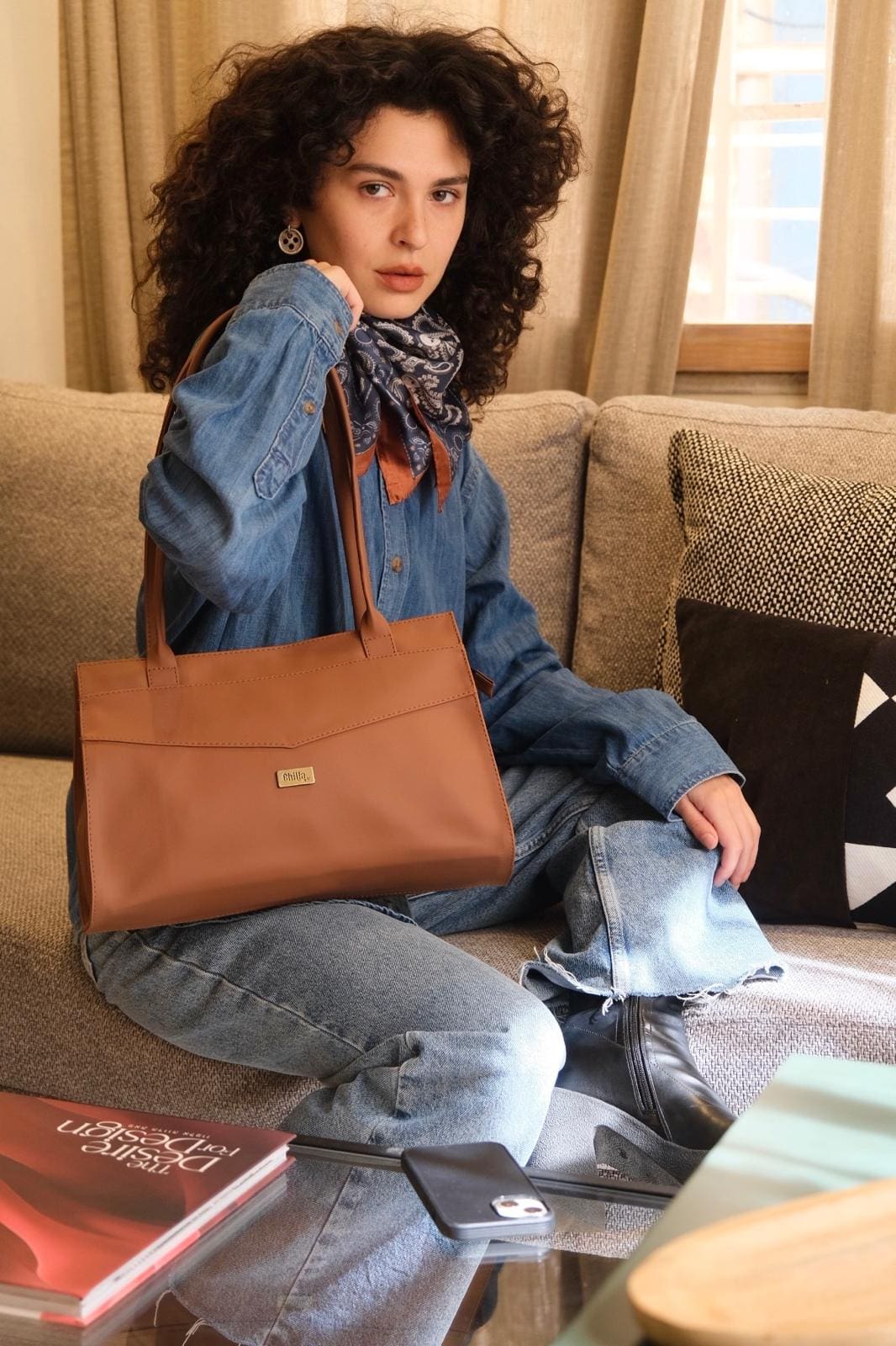 Hamra Lou'iz Shoulder Bag