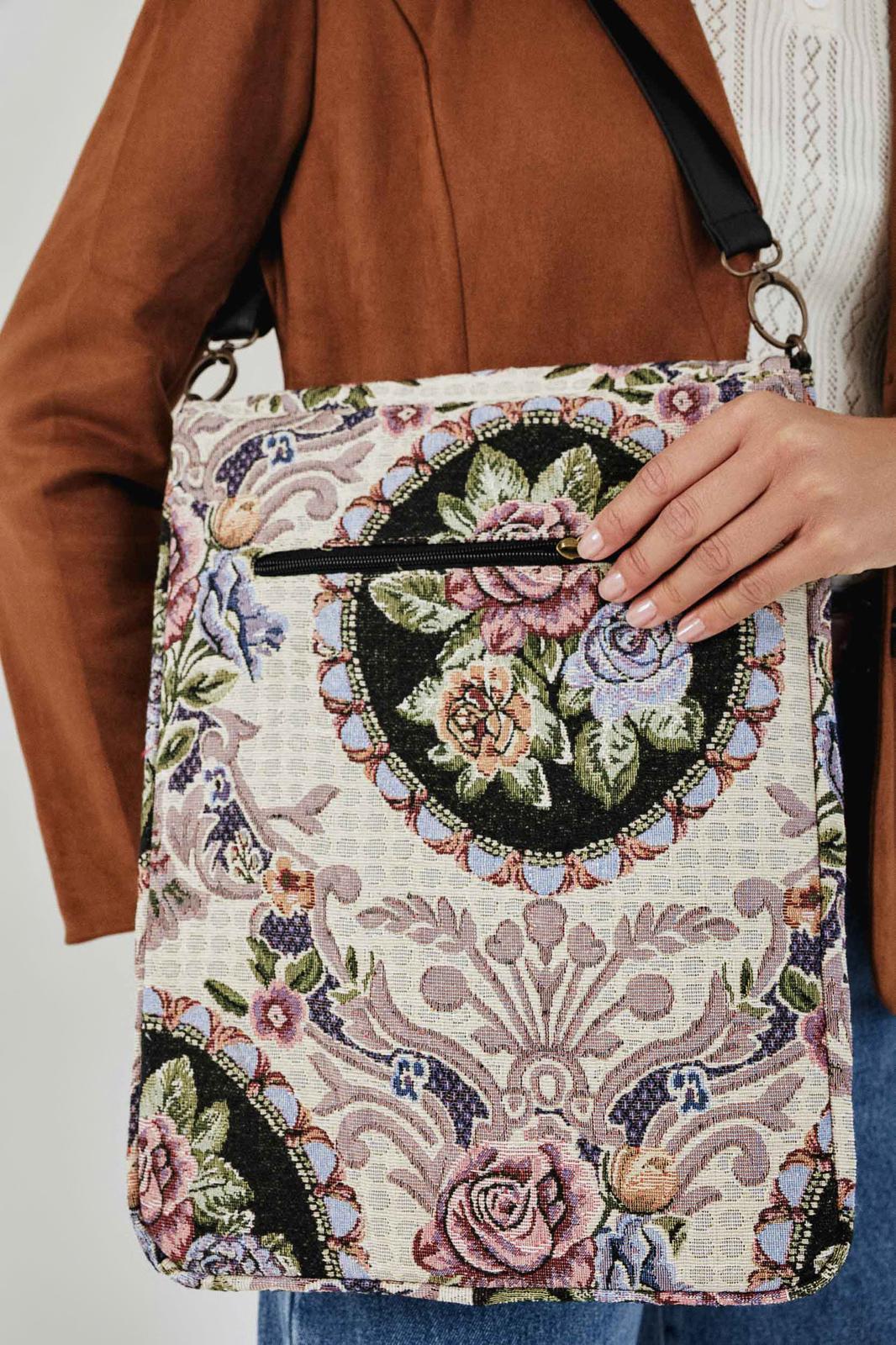 Vintage Floral Laptop Case with a Removable Strap