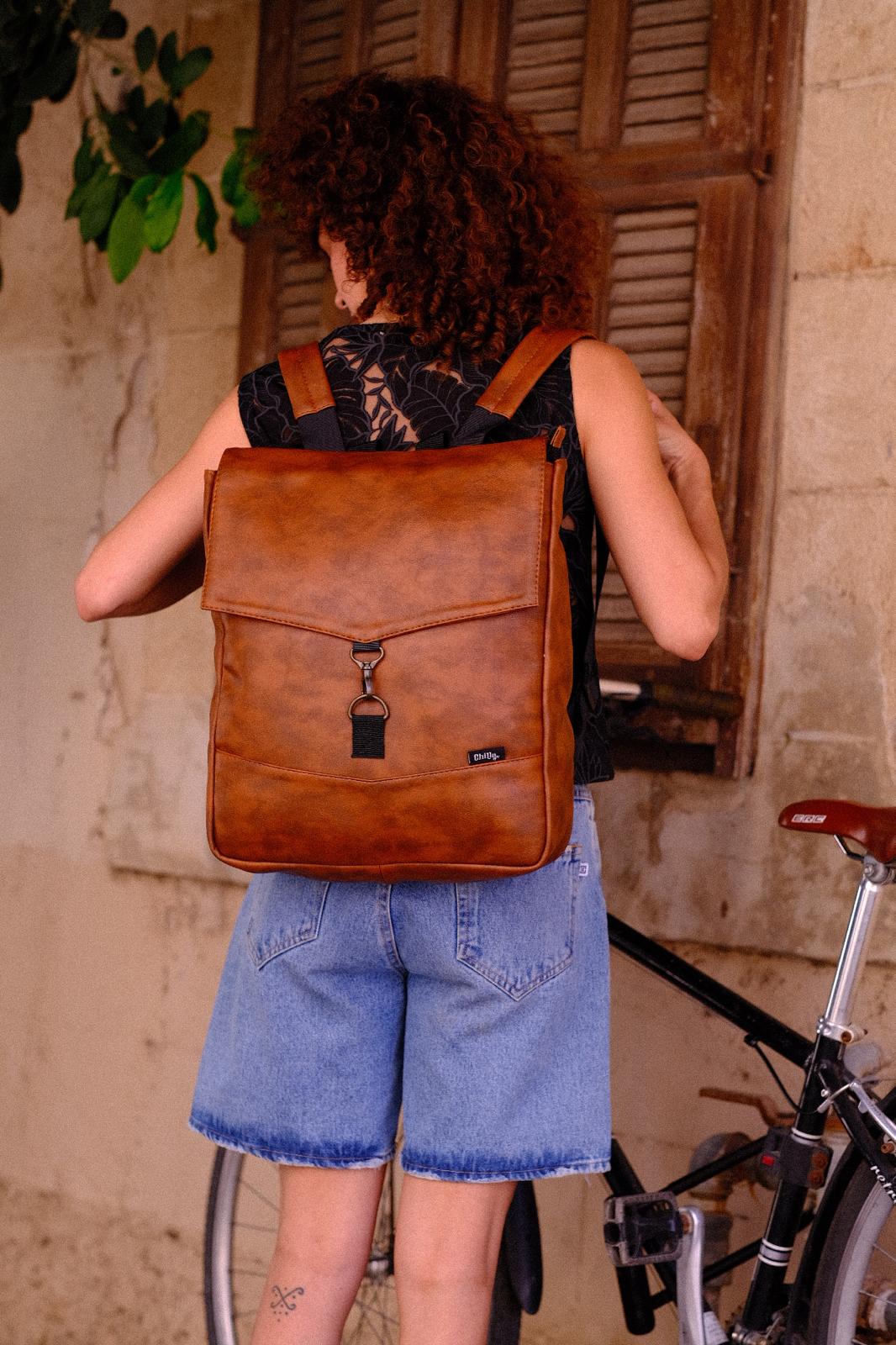 Smoked Camel Retro Large Students Backpack