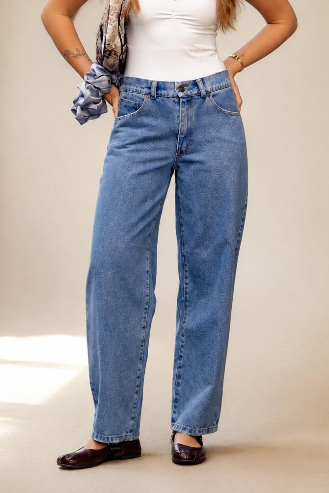 Chilla Denim Easy Barrel Jeans β Light Blue