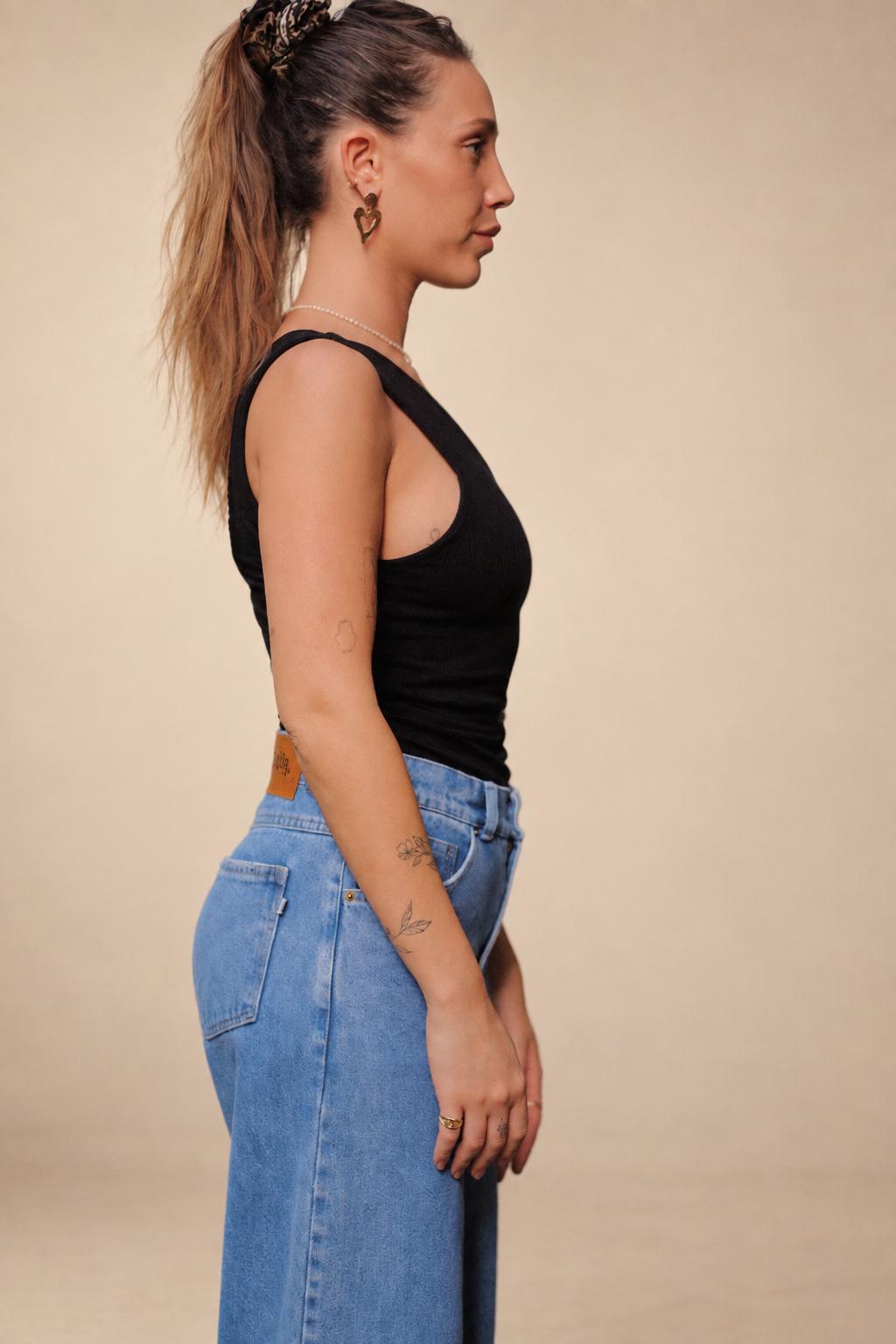 One Shoulder Top – Black