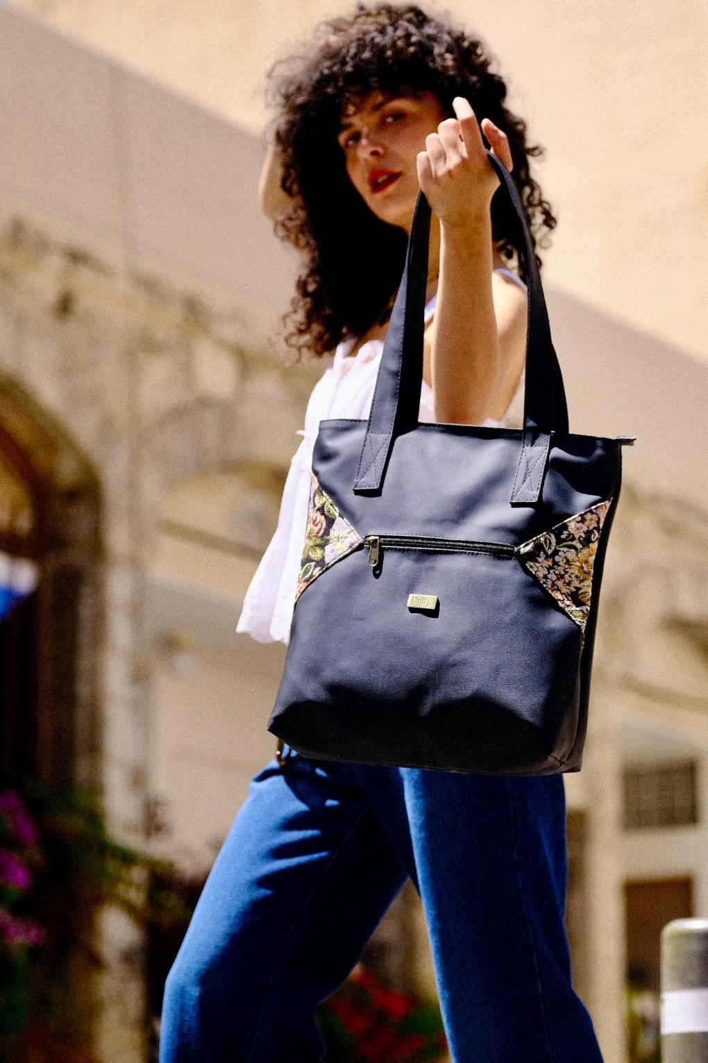 Vintage Flowery Black Leather-Like Tommy Side Bag