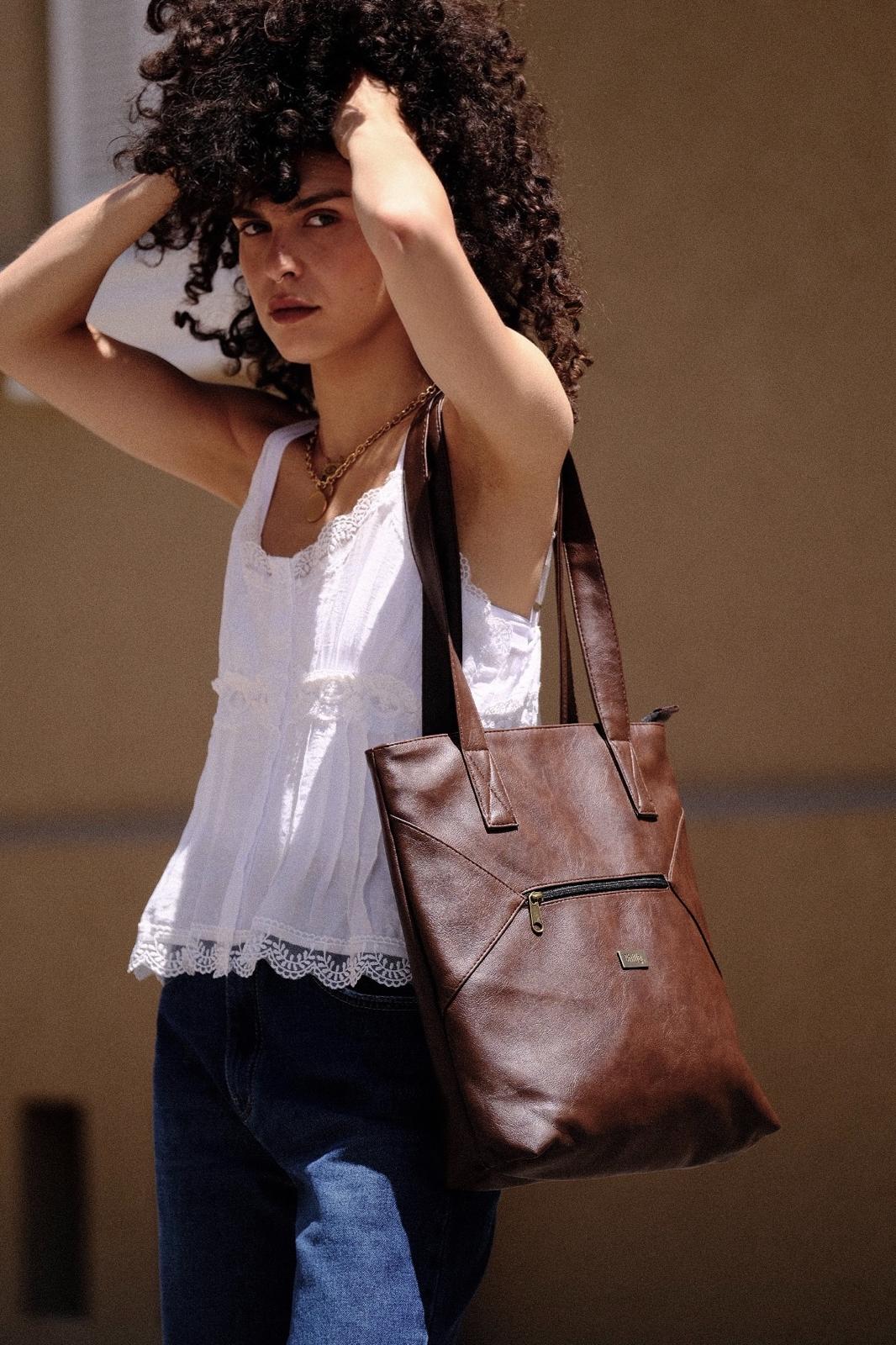 Retro Brown Large Tommy Side Bag