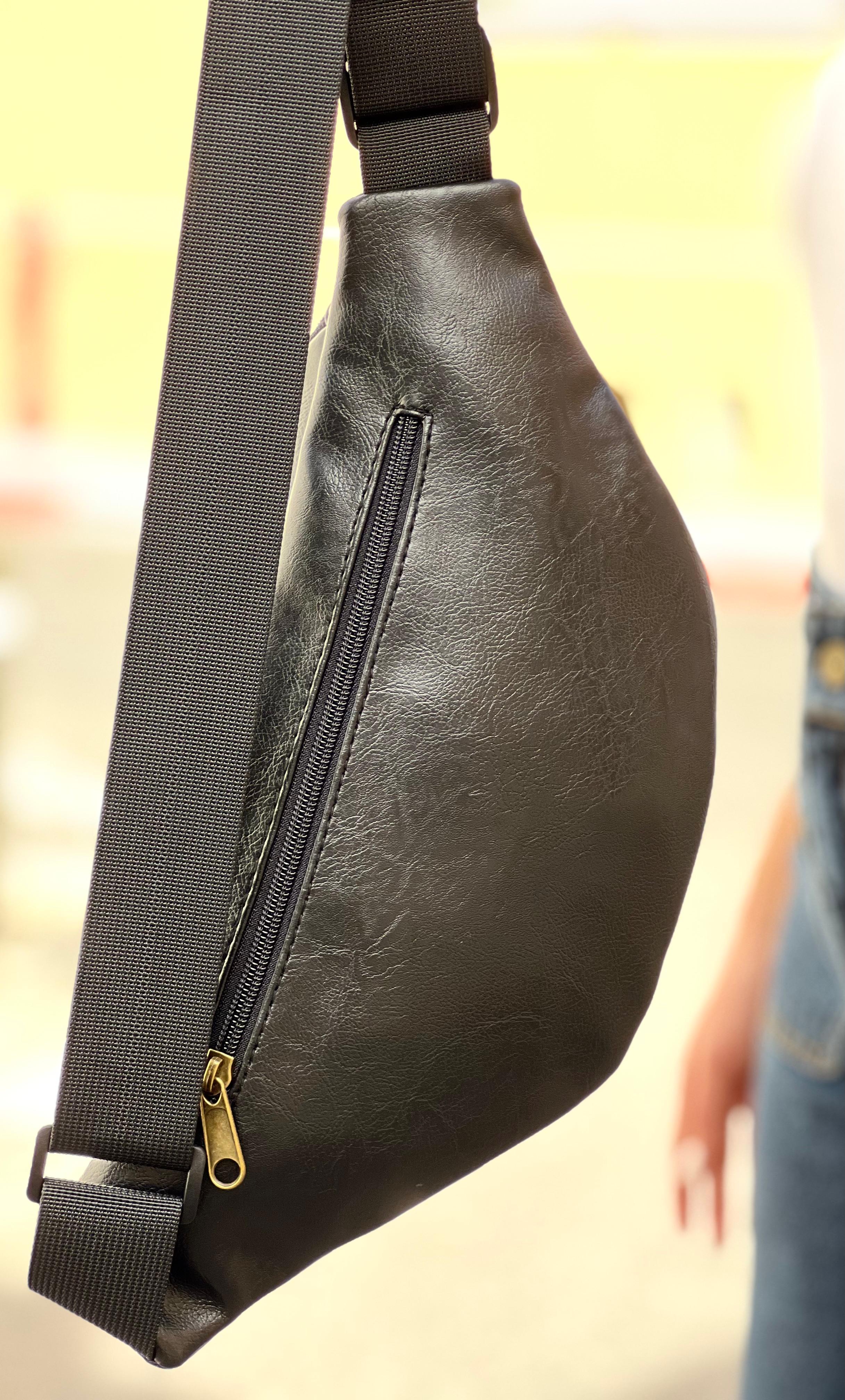 Black Retro Large Roni Fanny Pack