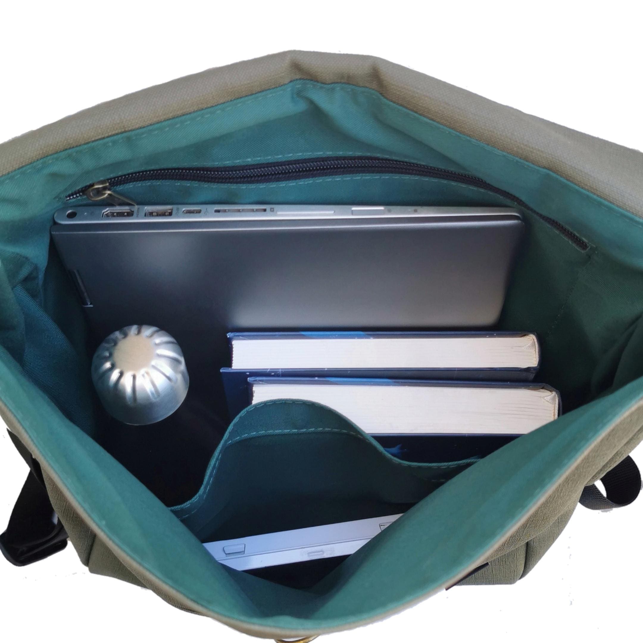 מיני סטודנטס שחור קורדרוי