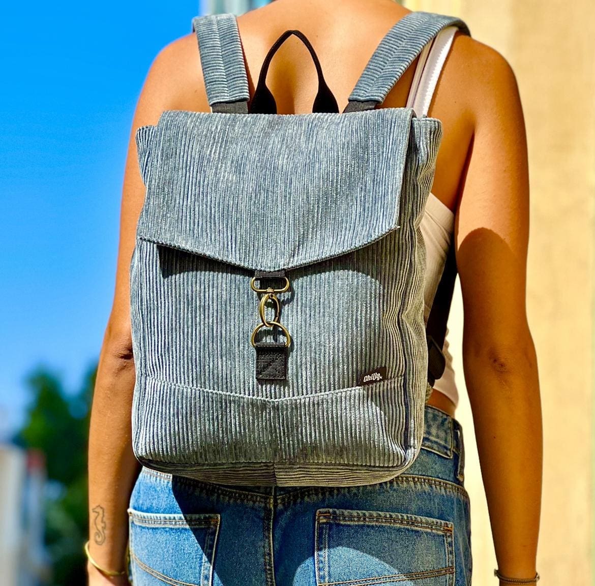 סטודנטס בינוני כחול-אפור קורדרוי