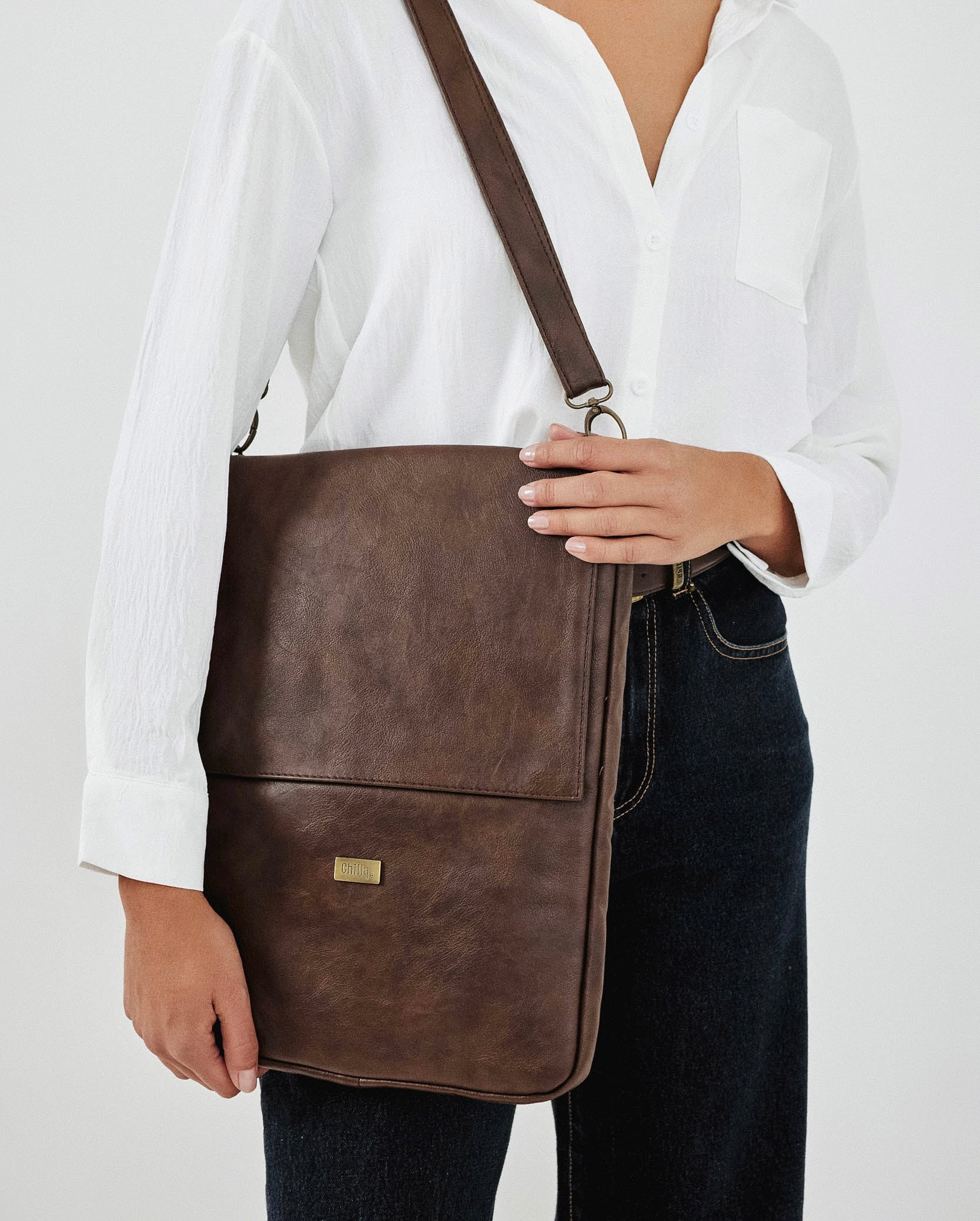Retro Brown Laptop Case with Removable Strap