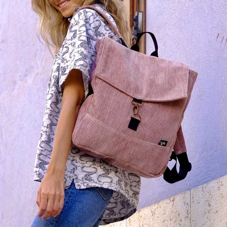 תיק סטודנטס גדול ורוד עתיק קורדרוי