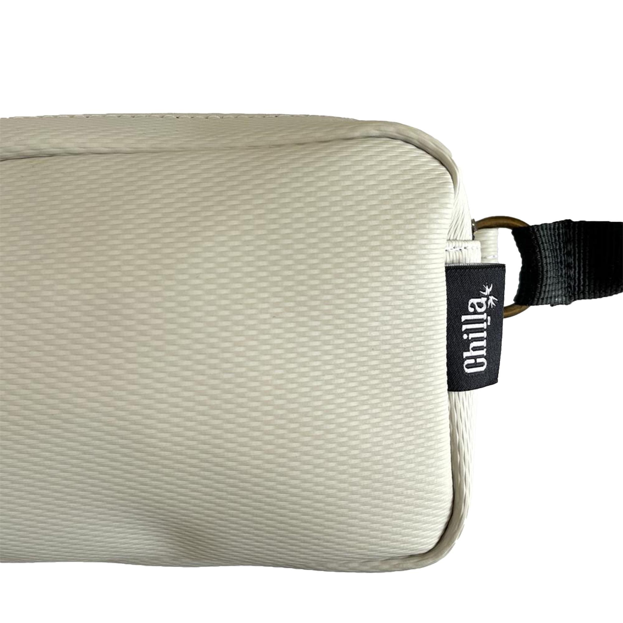 פאוץ' 'לורנס' שמנת טקסטורה