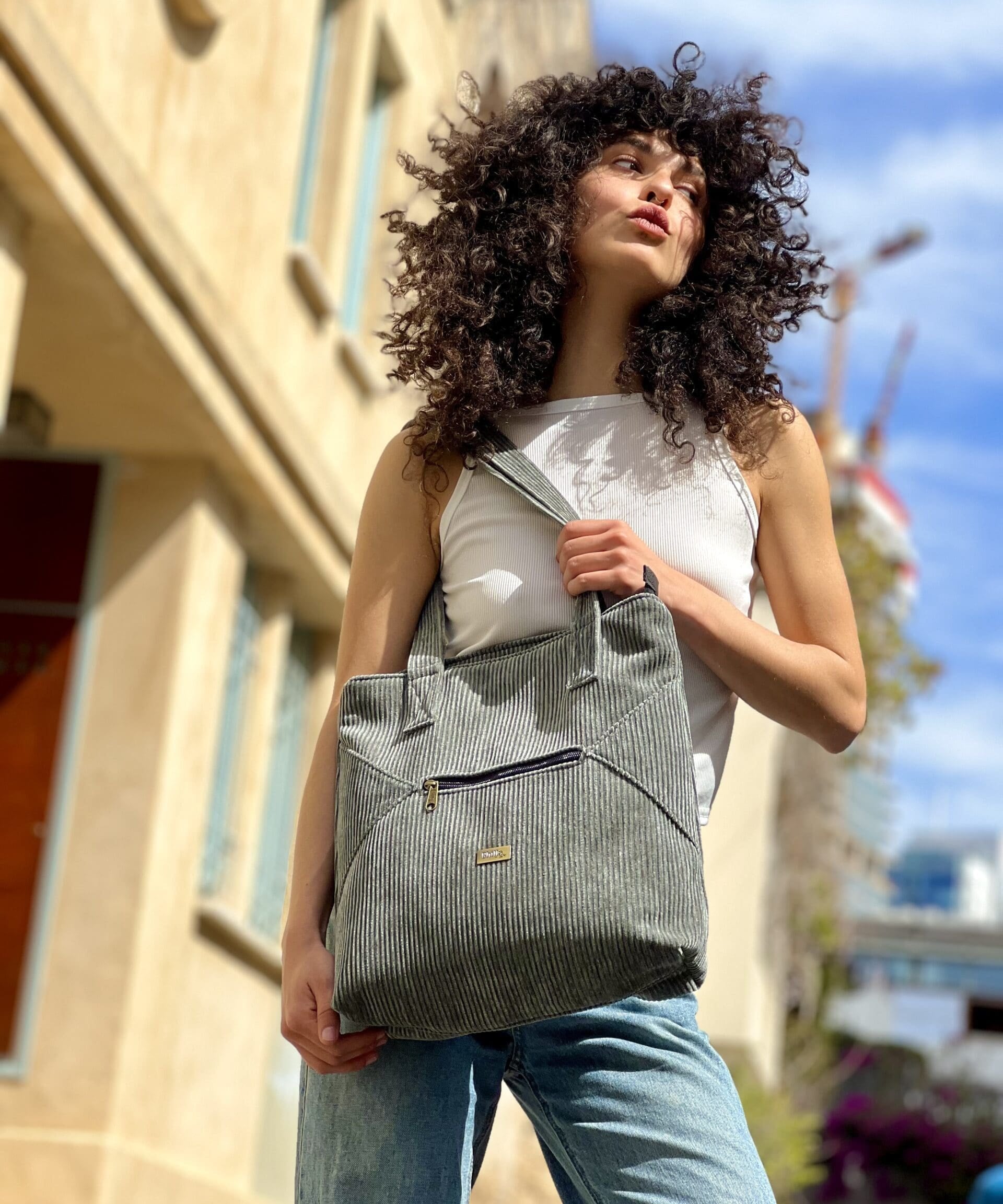 תיק צד Tommy גדול ירוק-אפור קורדרוי