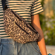 פאוץ' רוני גדול מנומר קנבס