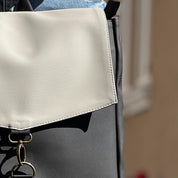 תיק סטודנטס גדול שחור עם אבן טקסטורה