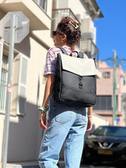 תיק סטודנטס גדול שחור עם אבן טקסטורה