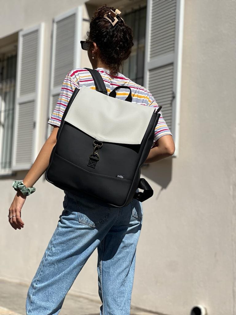 תיק סטודנטס גדול שחור עם אבן טקסטורה