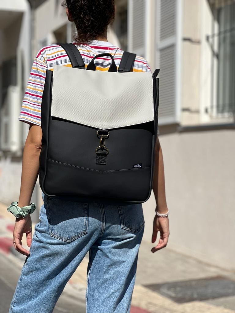 תיק סטודנטס גדול שחור עם אבן טקסטורה