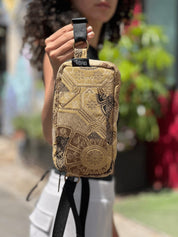 פאוץ' 'לורנס' בלונדי