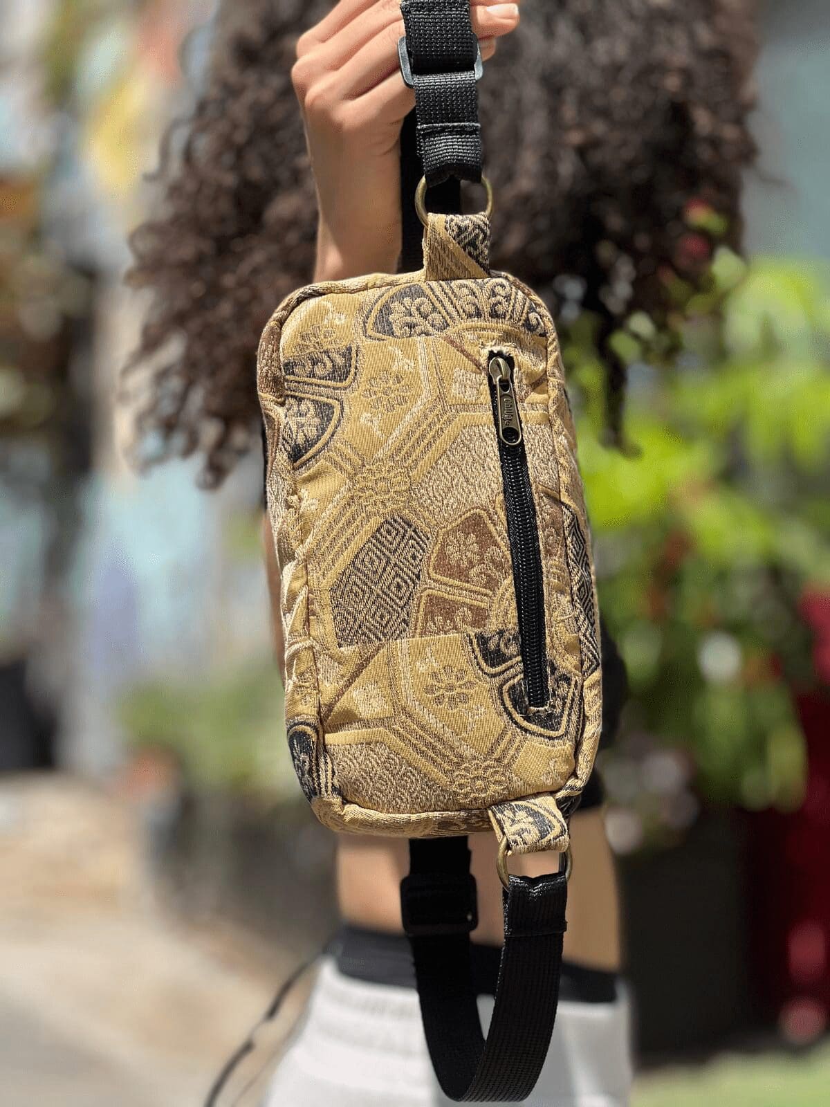 פאוץ' 'לורנס' בלונדי